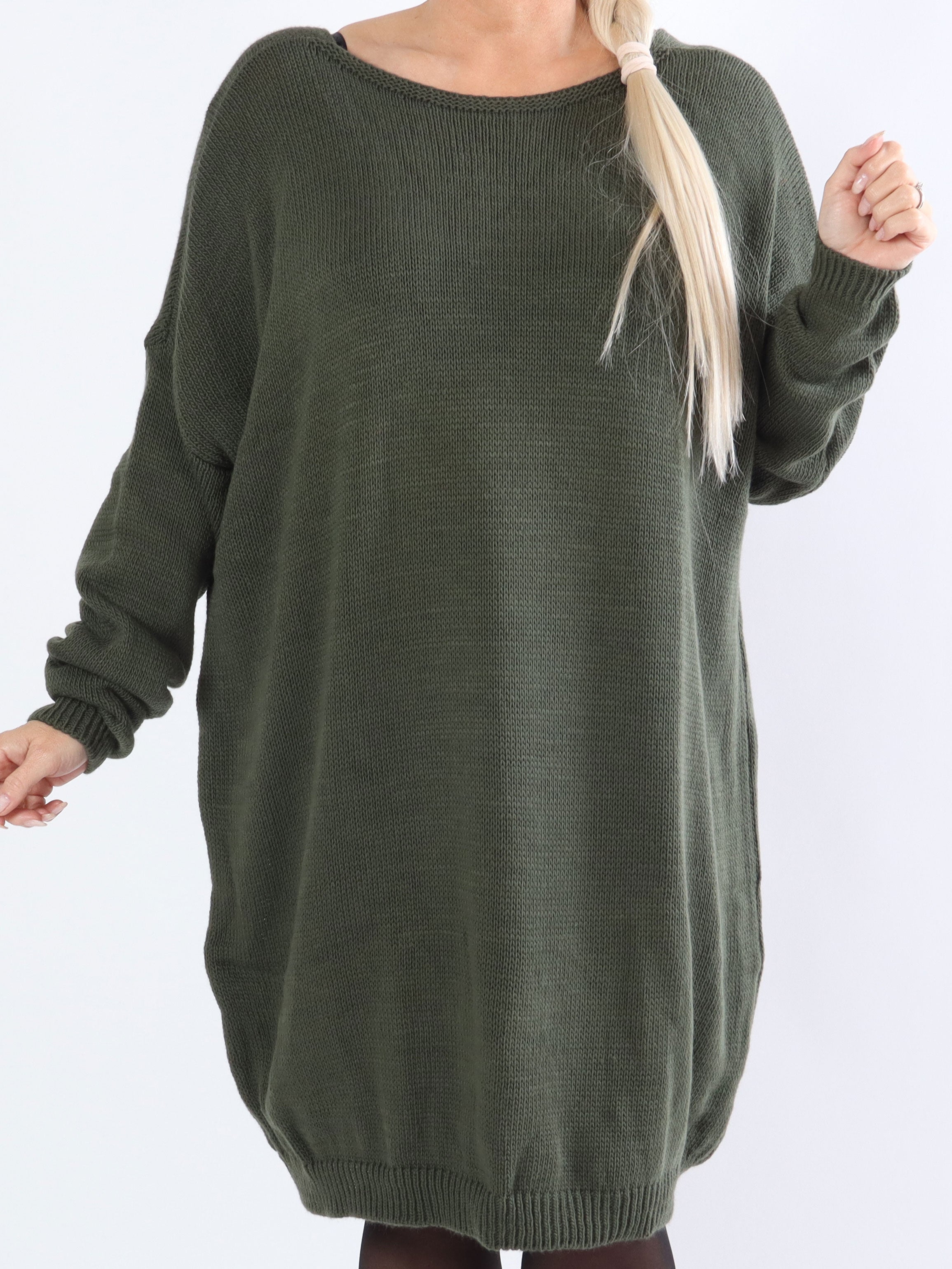 Stella - Enkel stickad klänning i plus size med låg rygg - Pink